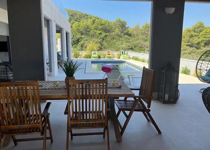 Villa Bay View